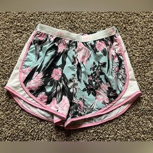 Women’s Nike floral running shorts